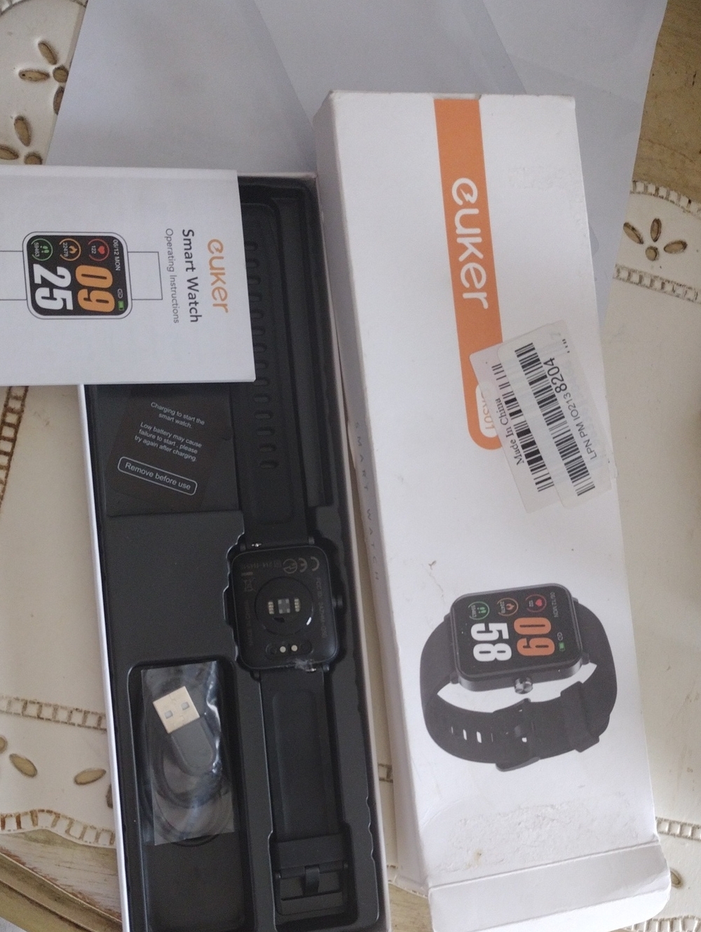 Euker Smart Watch in Black GRS01